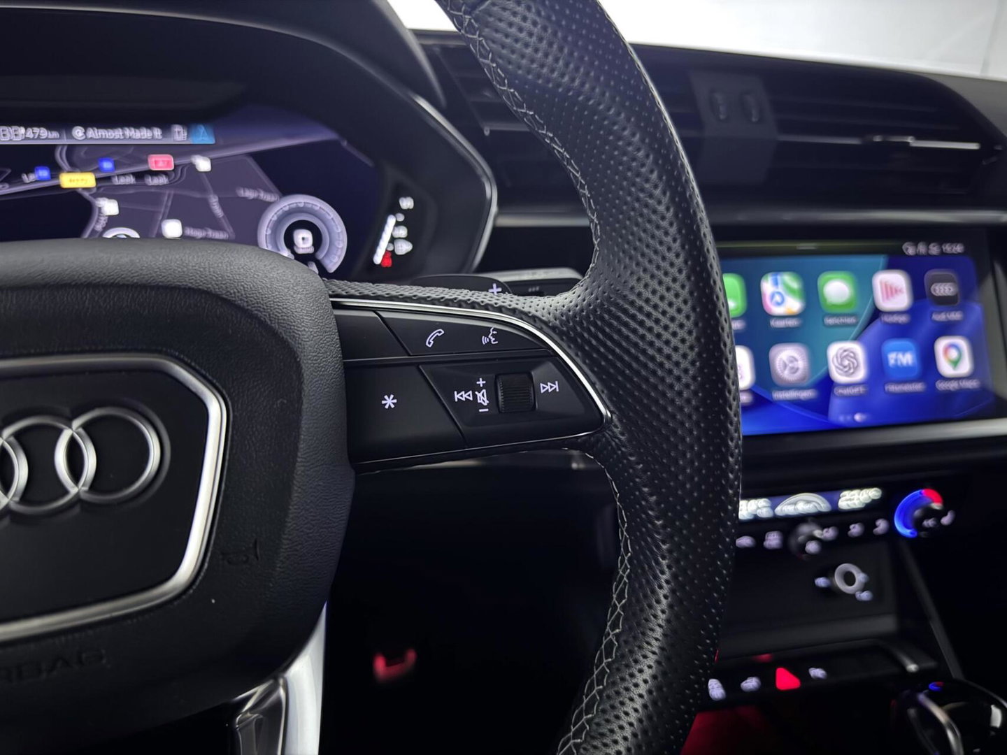 Audi Q3 45 TFSIe S-Line Black Edition Pano Sonos Virtual Camera Trekh.
