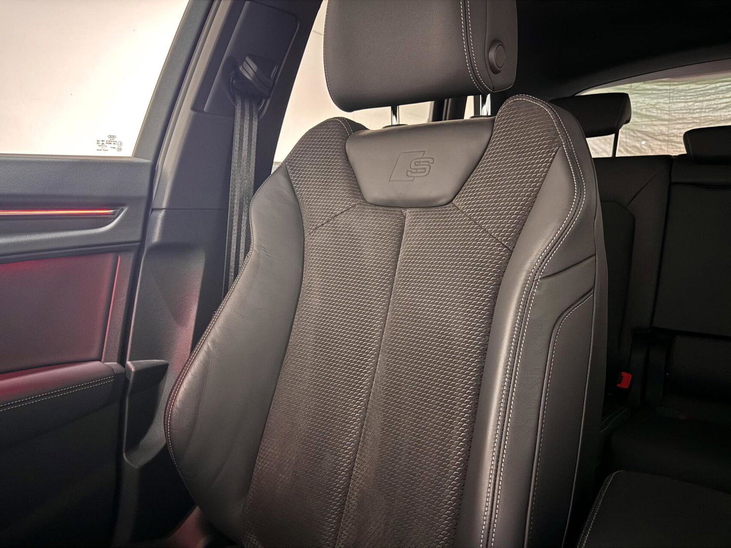 Audi Q3 45 TFSIe S-Line Black Edition Pano Sonos Virtual Camera Trekh.