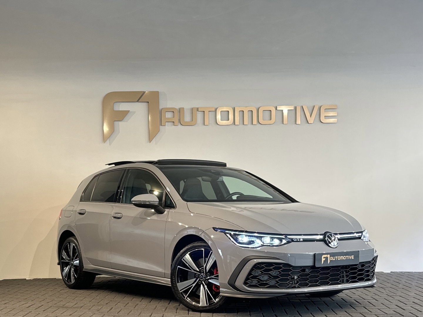 Volkswagen Golf 1.4 eHybrid GTE Pano|HuD|Acc|Camera|Sfeer|Lane Assist