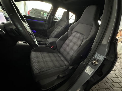 Volkswagen Golf 1.4 eHybrid GTE Pano|HuD|Acc|Camera|Sfeer|Lane Assist
