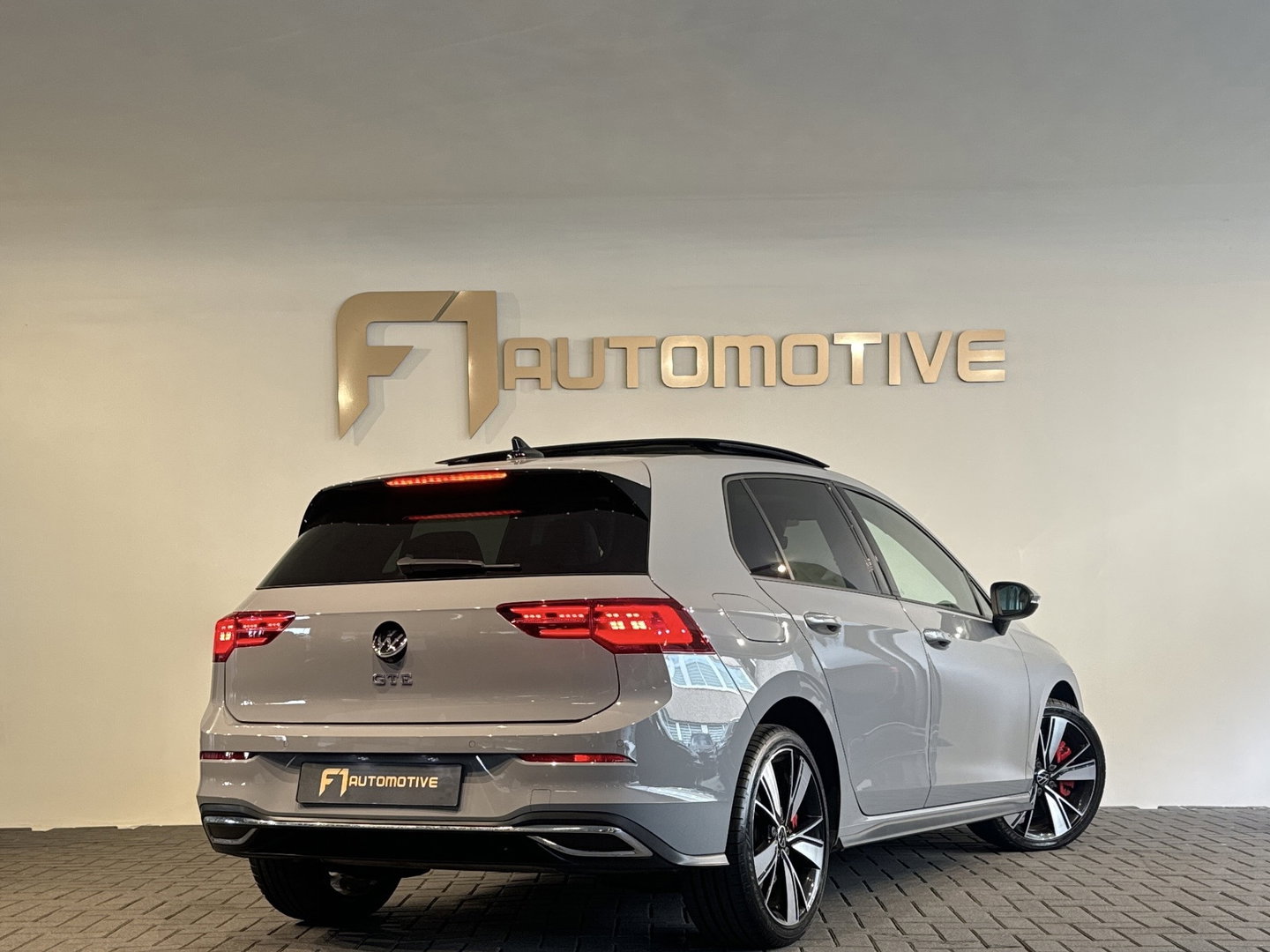 Volkswagen Golf 1.4 eHybrid GTE Pano|HuD|Acc|Camera|Sfeer|Lane Assist