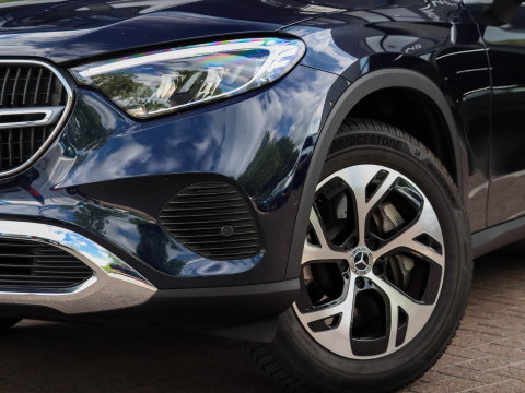 Mercedes-Benz GLC 300e 4MATIC Business Line Leder