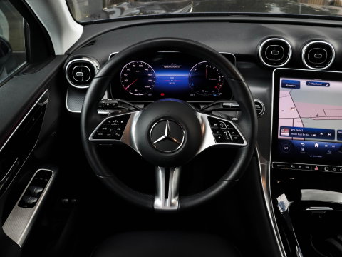 Mercedes-Benz GLC 300e 4MATIC Business Line Leder