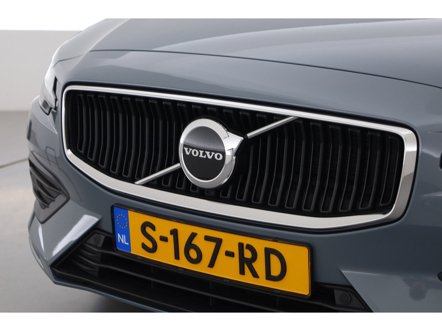 Volvo V60 2.0 B3 Core | Prijs rijklaar | Trekhaak | Camera | ACC | 4x Stoel + stuuverw. |