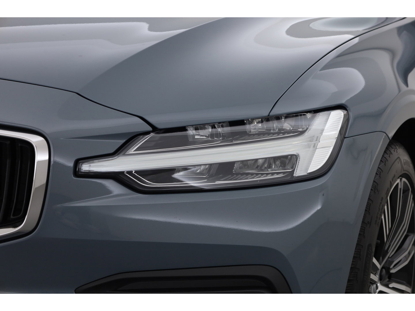 Volvo V60 2.0 B3 Core | Prijs rijklaar | Trekhaak | Camera | ACC | 4x Stoel + stuuverw. |