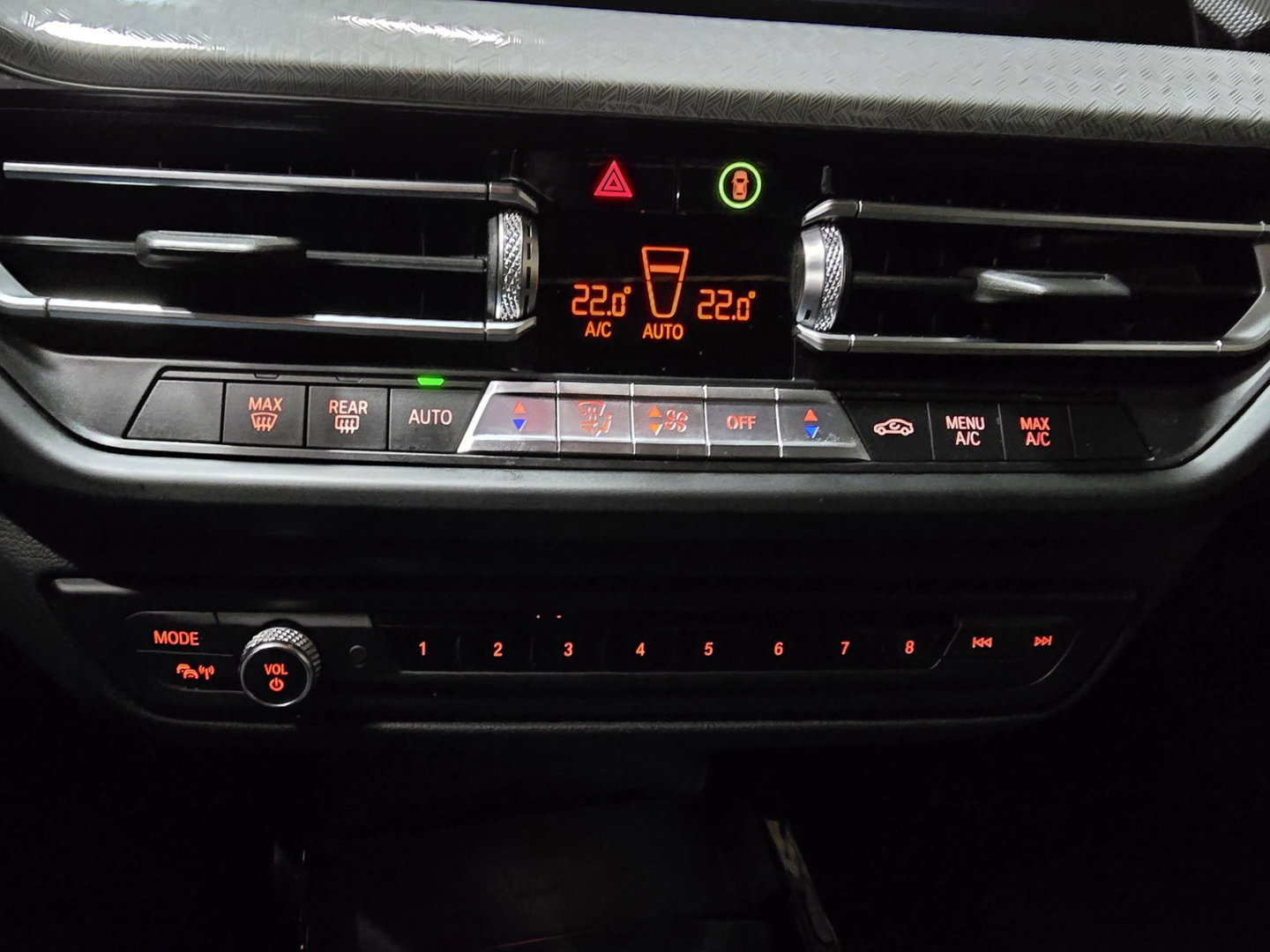 BMW 1-serie 118i High Executive Sport Line Pano LED VCP PDC Trekhaak LM