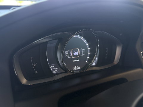Volvo XC60 2.0 T5 FWD Polar+ 245PK / R-Design / LED
