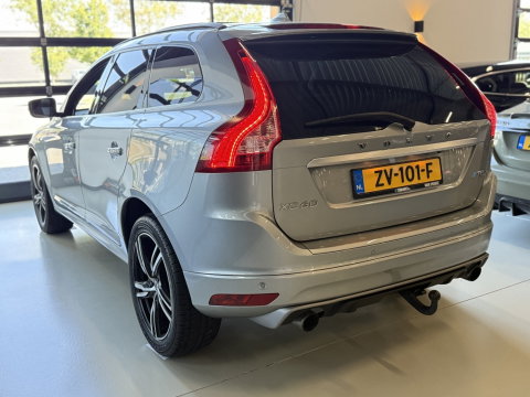 Volvo XC60 2.0 T5 FWD Polar+ 245PK / R-Design / LED
