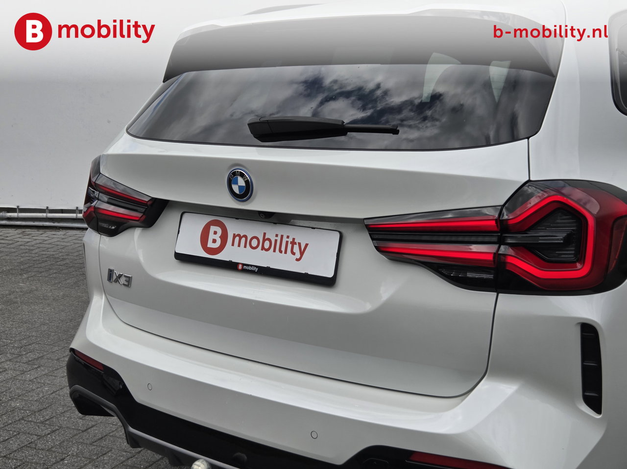 BMW iX3