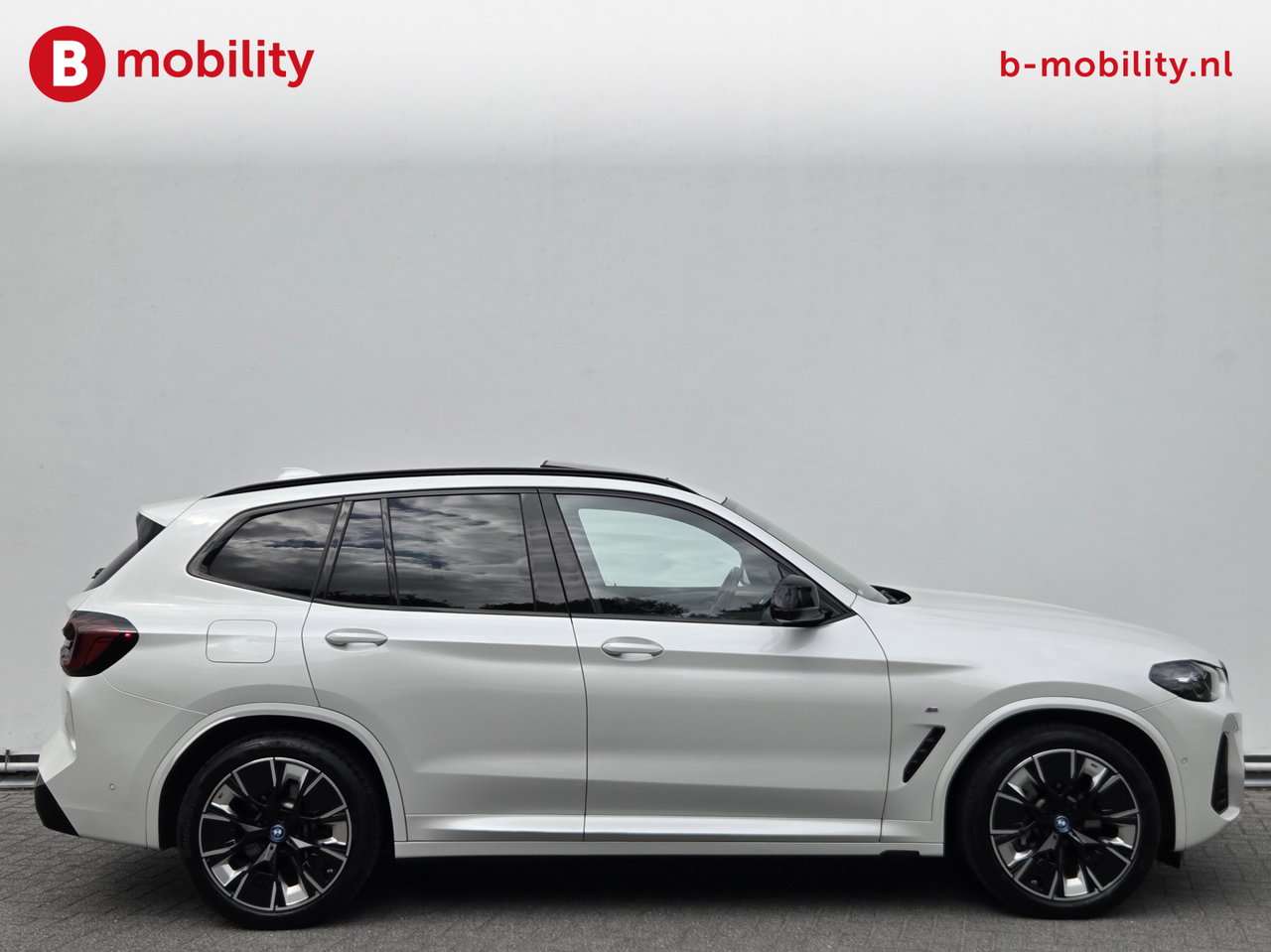 BMW iX3