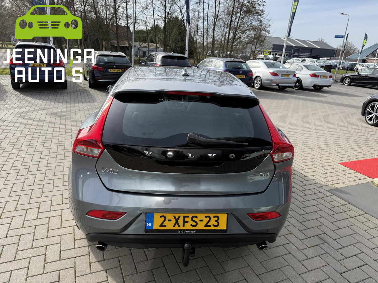 Volvo V40