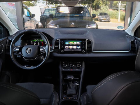 Škoda Karoq 1.5 TSI ACT Style DSG Panodak Alcantara Trekhaak
