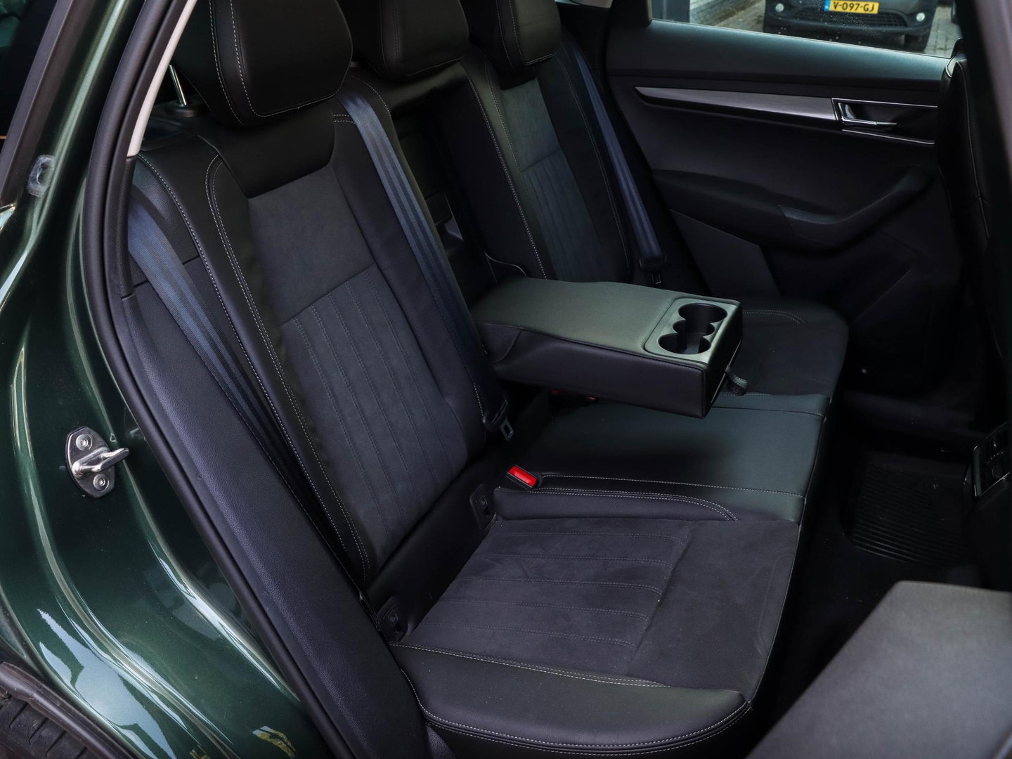 Škoda Karoq 1.5 TSI ACT Style DSG Panodak Alcantara Trekhaak