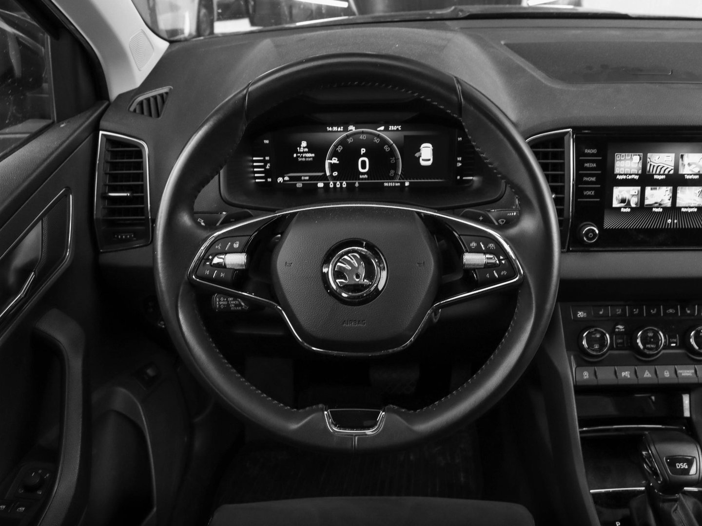 Škoda Karoq 1.5 TSI ACT Style DSG Panodak Alcantara Trekhaak