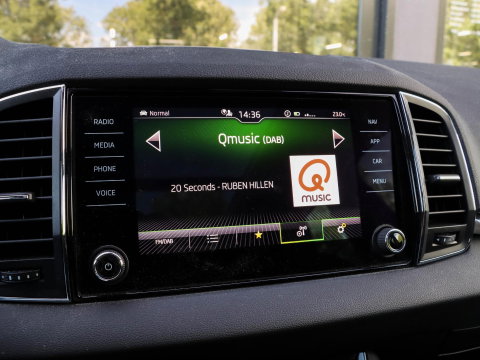 Škoda Karoq 1.5 TSI ACT Style DSG Panodak Alcantara Trekhaak