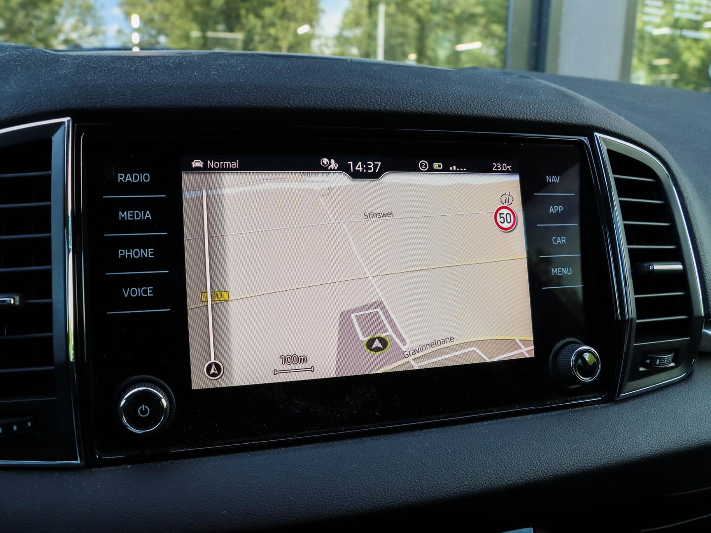 Škoda Karoq 1.5 TSI ACT Style DSG Panodak Alcantara Trekhaak