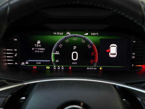 Škoda Karoq 1.5 TSI ACT Style DSG Panodak Alcantara Trekhaak