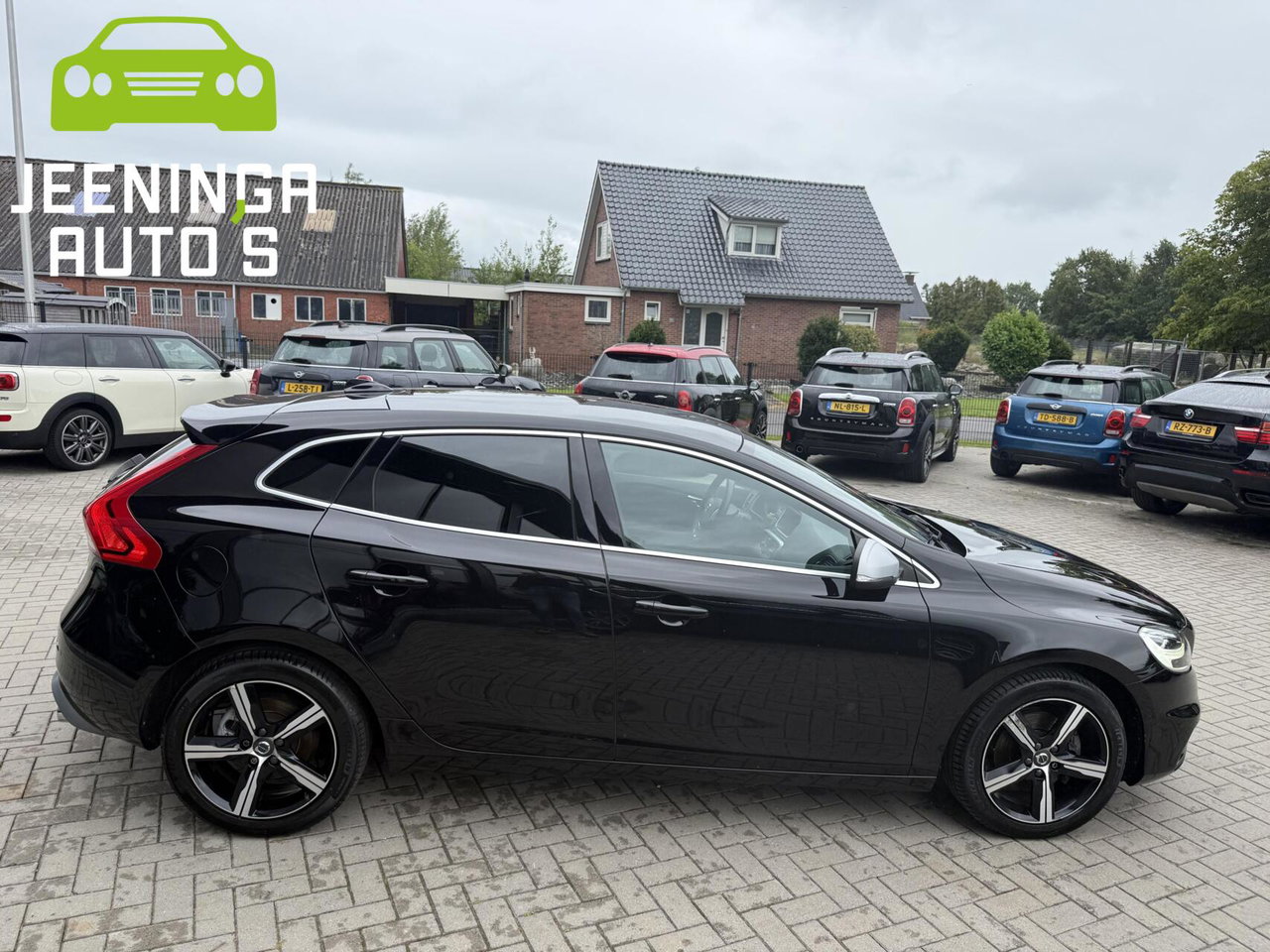 Volvo V40