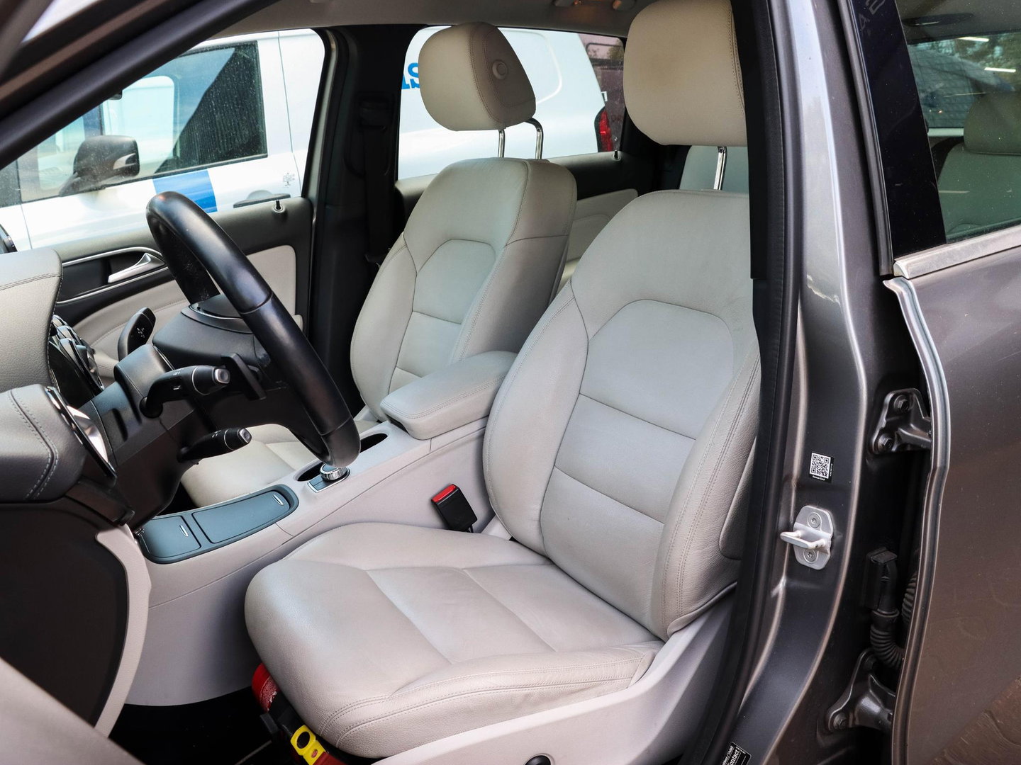Mercedes-Benz B-Klasse 200 Automaat Clima Navi Carplay slechts 72.745km!