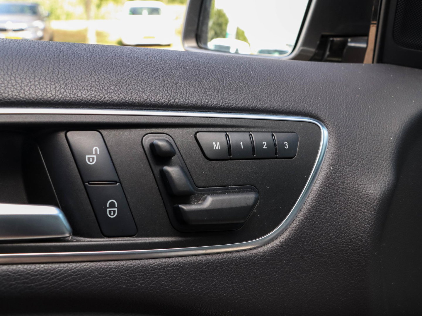Mercedes-Benz B-Klasse 200 Automaat Clima Navi Carplay slechts 72.745km!