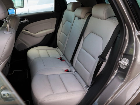 Mercedes-Benz B-Klasse 200 Automaat Clima Navi Carplay slechts 72.745km!