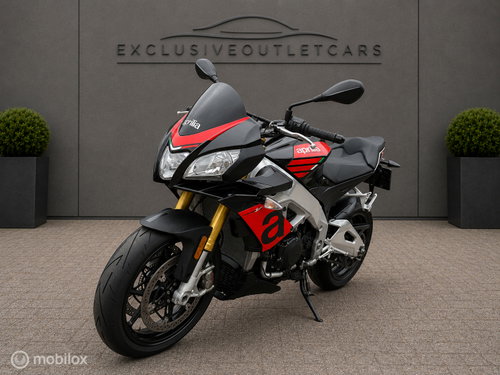 Aprilia Tuono V4
