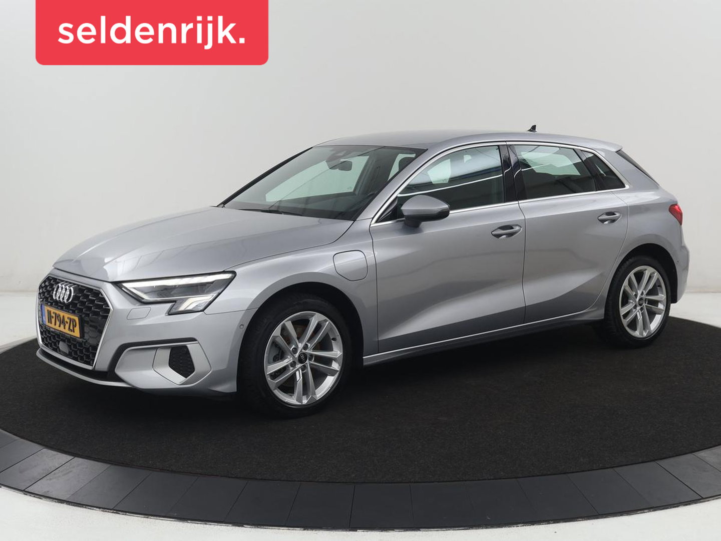 Audi A3 Sportback 40 TFSI e Advanced edition | SOH 96.7% | Adaptive cruise | Carplay | Stoelverwarming | Full LED | Climate control | Virtual | Park assist |