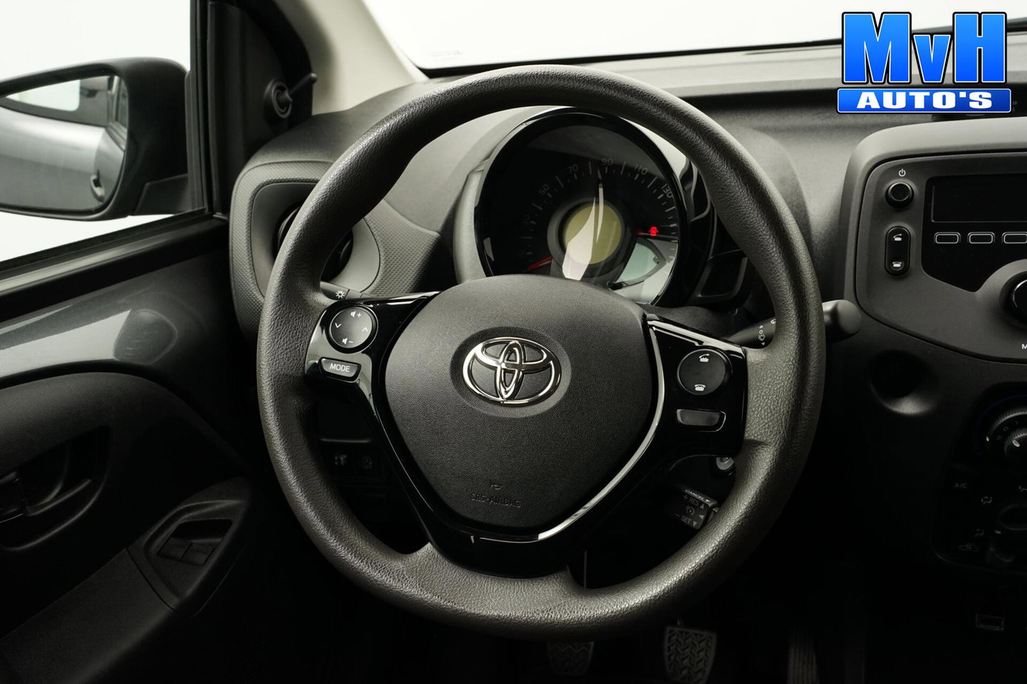 Toyota Aygo 1.0 VVT-i x-fun|AIRCO|BLUETOOTH|ORG.NL|LED|DAB
