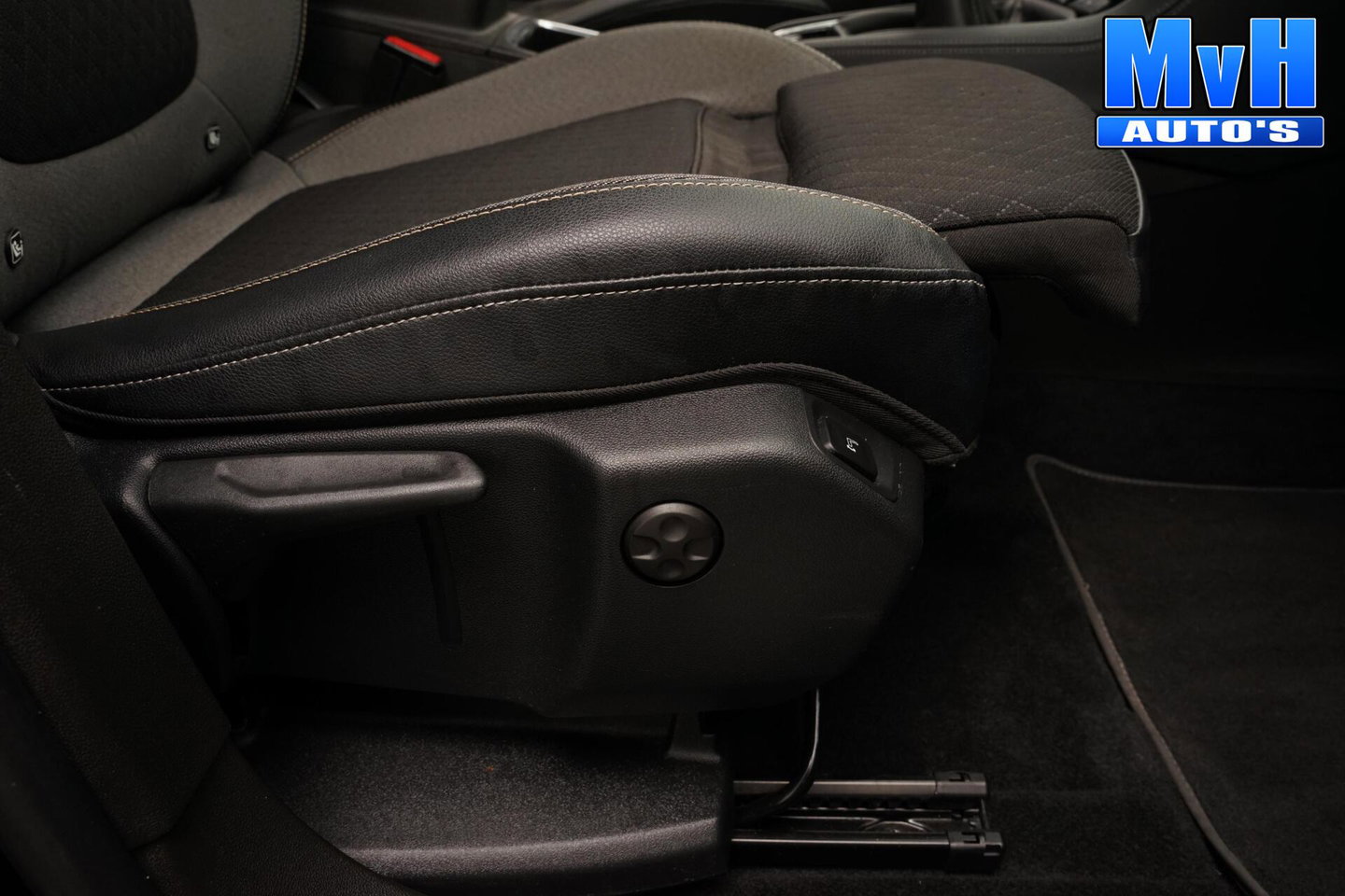 Opel Grandland X 1.2 Turbo Ultimate|LUXE!|360°CAM|TREKH|NAP
