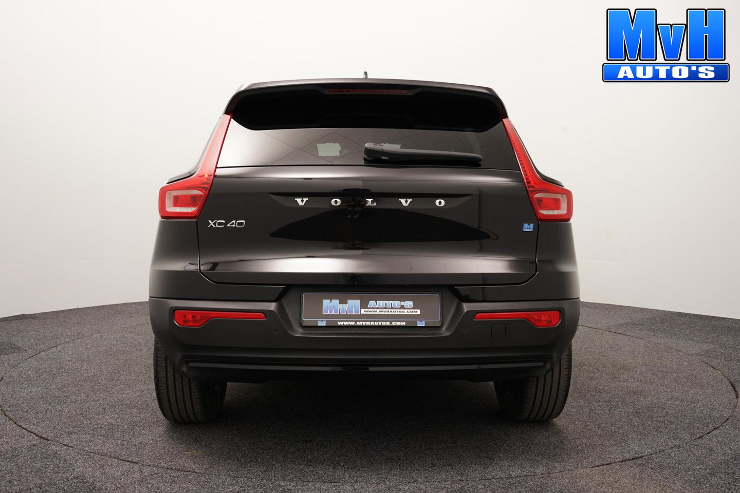 Volvo XC40 1.5 T5 PHEV R-Design|H/K|STUUR.STOELVW|CAM|SOH86%