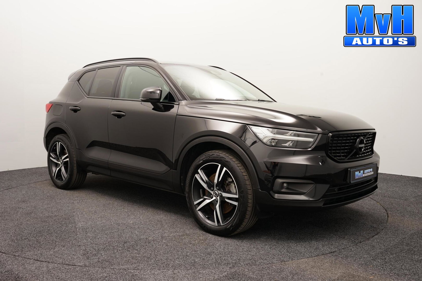 Volvo XC40 1.5 T5 PHEV R-Design|H/K|STUUR.STOELVW|CAM|SOH86%