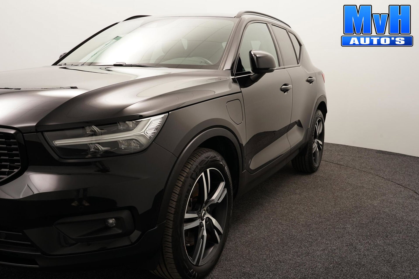 Volvo XC40 1.5 T5 PHEV R-Design|H/K|STUUR.STOELVW|CAM|SOH86%