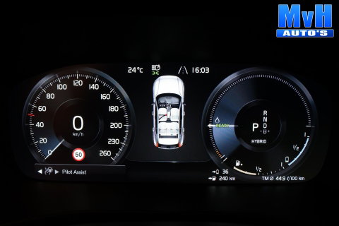 Volvo XC40 1.5 T5 PHEV R-Design|H/K|STUUR.STOELVW|CAM|SOH86%