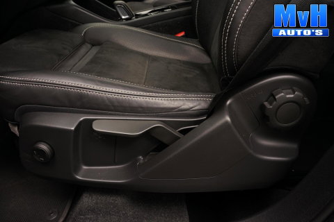 Volvo XC40 1.5 T5 PHEV R-Design|H/K|STUUR.STOELVW|CAM|SOH86%