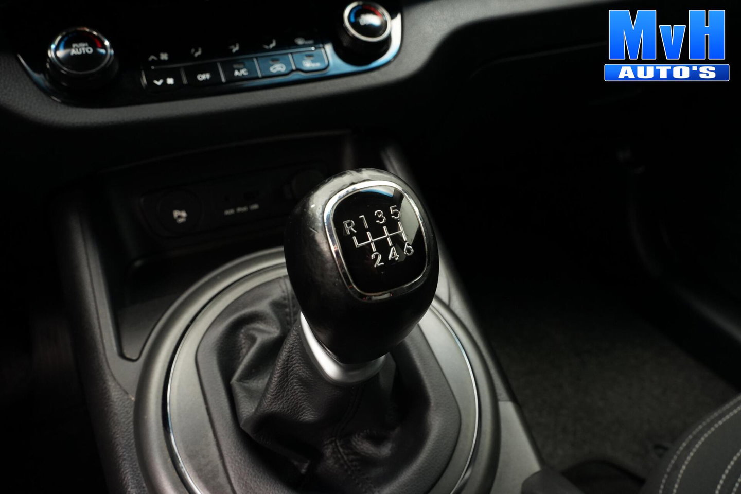 Kia Sportage 1.6 GDI 20th Anniversary|CAM|NAV|TREKHAAK|LED