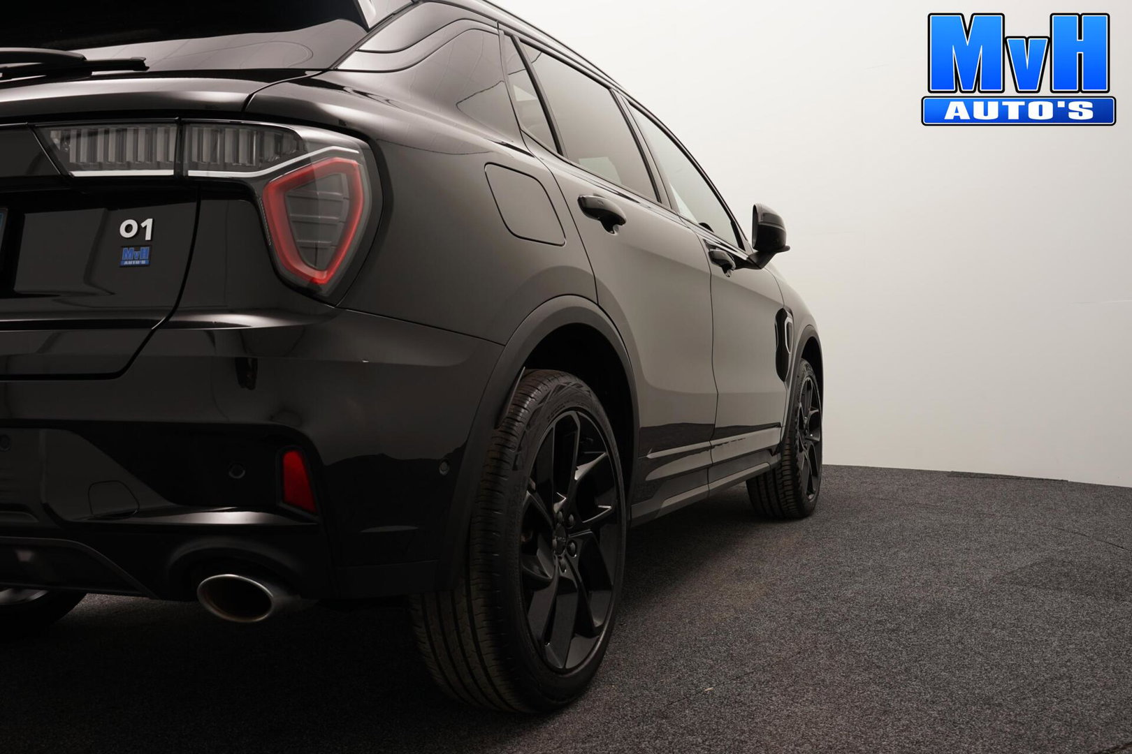 Lynk & Co 01 1.5 PHEV|FULL BLACK XL|ZWARTE.HEMEL|LEER|PANO