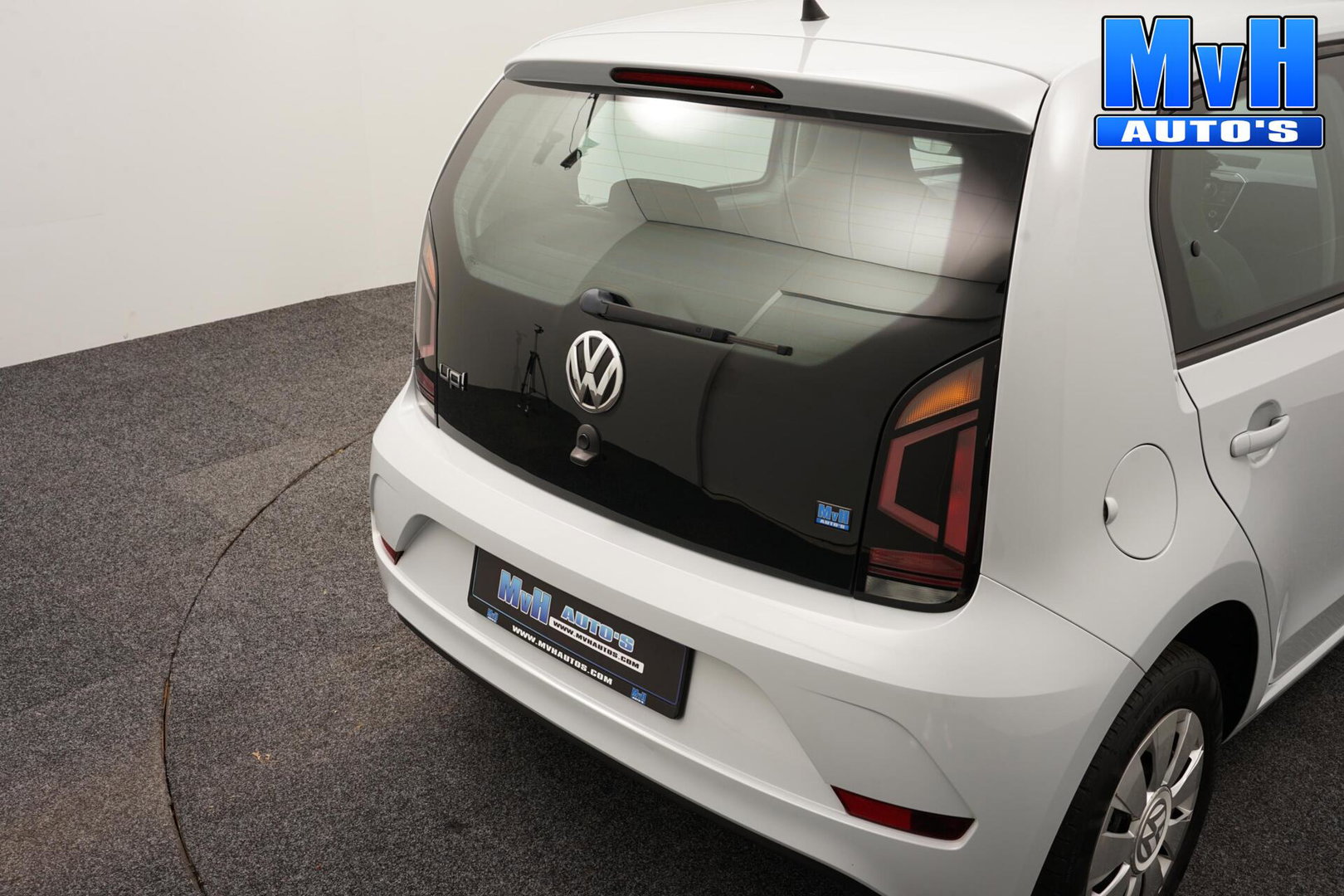Volkswagen up! 1.0 BMT move up!|BLUETOOTH|AIRCO|DAB|ORG.NL