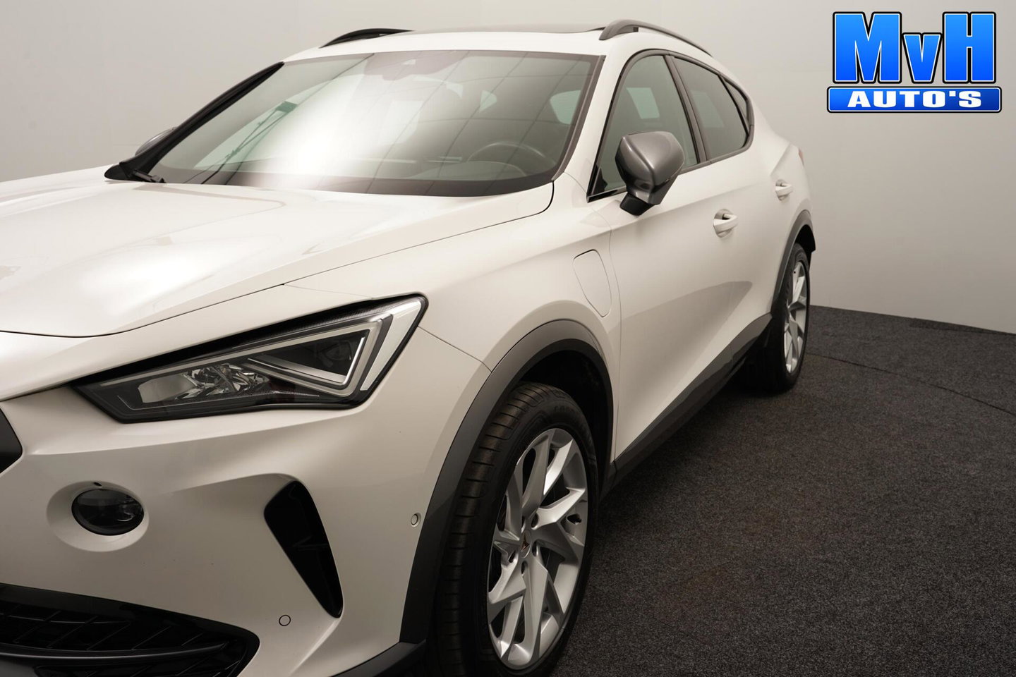 CUPRA Formentor 1.4 TSI PHEV|KUIPSTOEL|PANO|STOEL/STUUR.VERW|SOH97%