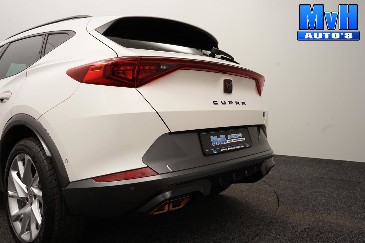 CUPRA Formentor 1.4 TSI PHEV|KUIPSTOEL|PANO|STOEL/STUUR.VERW|SOH97%