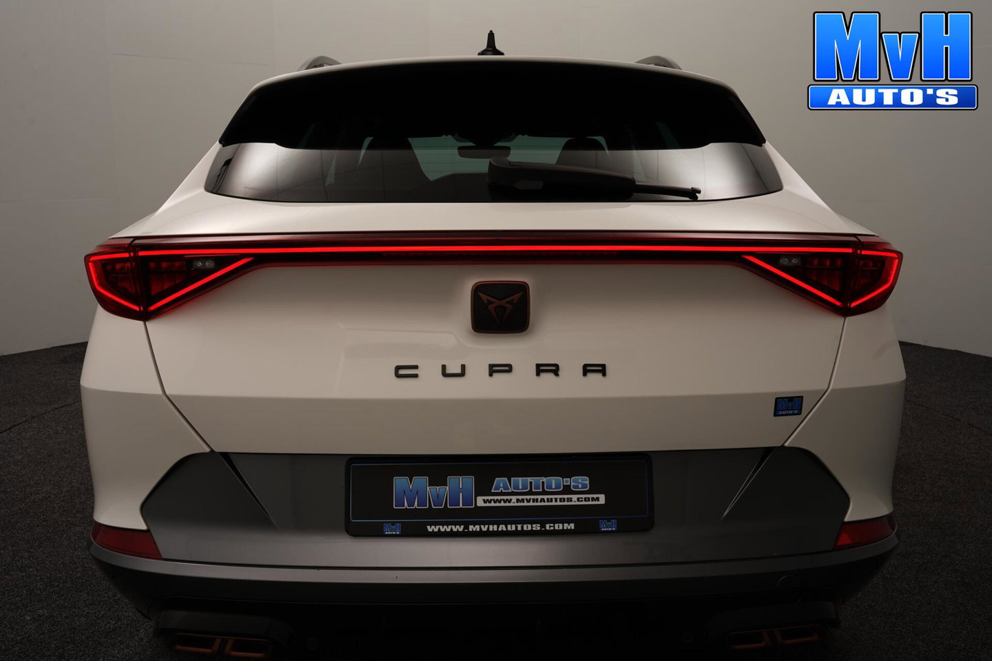 CUPRA Formentor 1.4 TSI PHEV|KUIPSTOEL|PANO|STOEL/STUUR.VERW|SOH97%