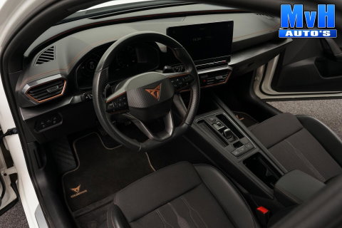 CUPRA Formentor 1.4 TSI PHEV|KUIPSTOEL|PANO|STOEL/STUUR.VERW|SOH97%