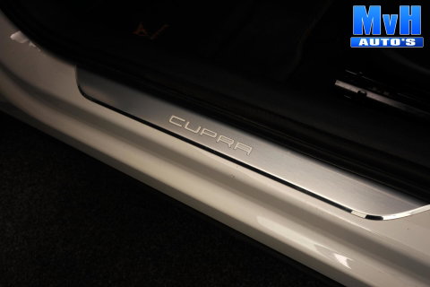 CUPRA Formentor 1.4 TSI PHEV|KUIPSTOEL|PANO|STOEL/STUUR.VERW|SOH97%