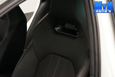 CUPRA Formentor 1.4 TSI PHEV|KUIPSTOEL|PANO|STOEL/STUUR.VERW|SOH97%
