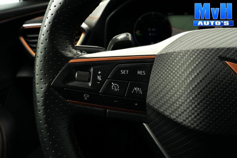 CUPRA Formentor 1.4 TSI PHEV|KUIPSTOEL|PANO|STOEL/STUUR.VERW|SOH97%
