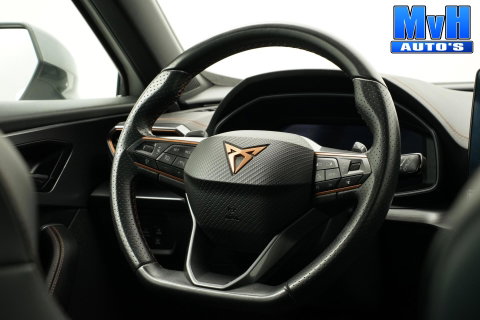 CUPRA Formentor 1.4 TSI PHEV|KUIPSTOEL|PANO|STOEL/STUUR.VERW|SOH97%