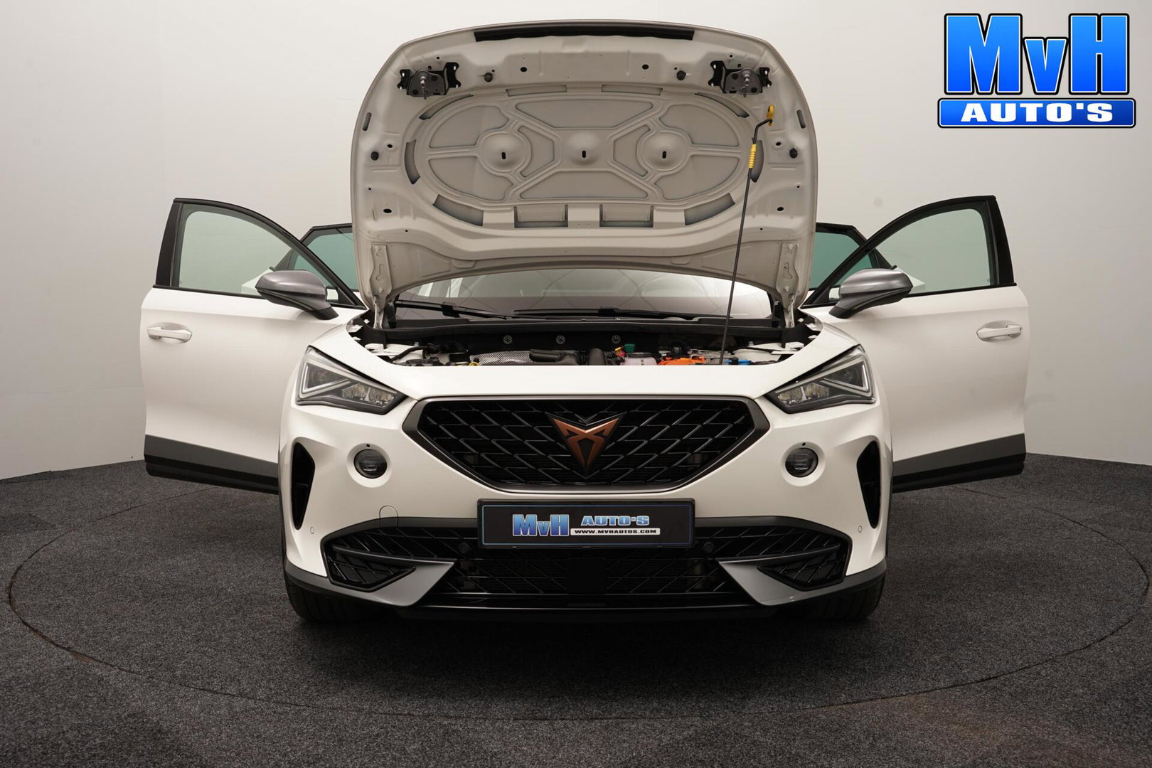 CUPRA Formentor 1.4 TSI PHEV|KUIPSTOEL|PANO|STOEL/STUUR.VERW|SOH97%
