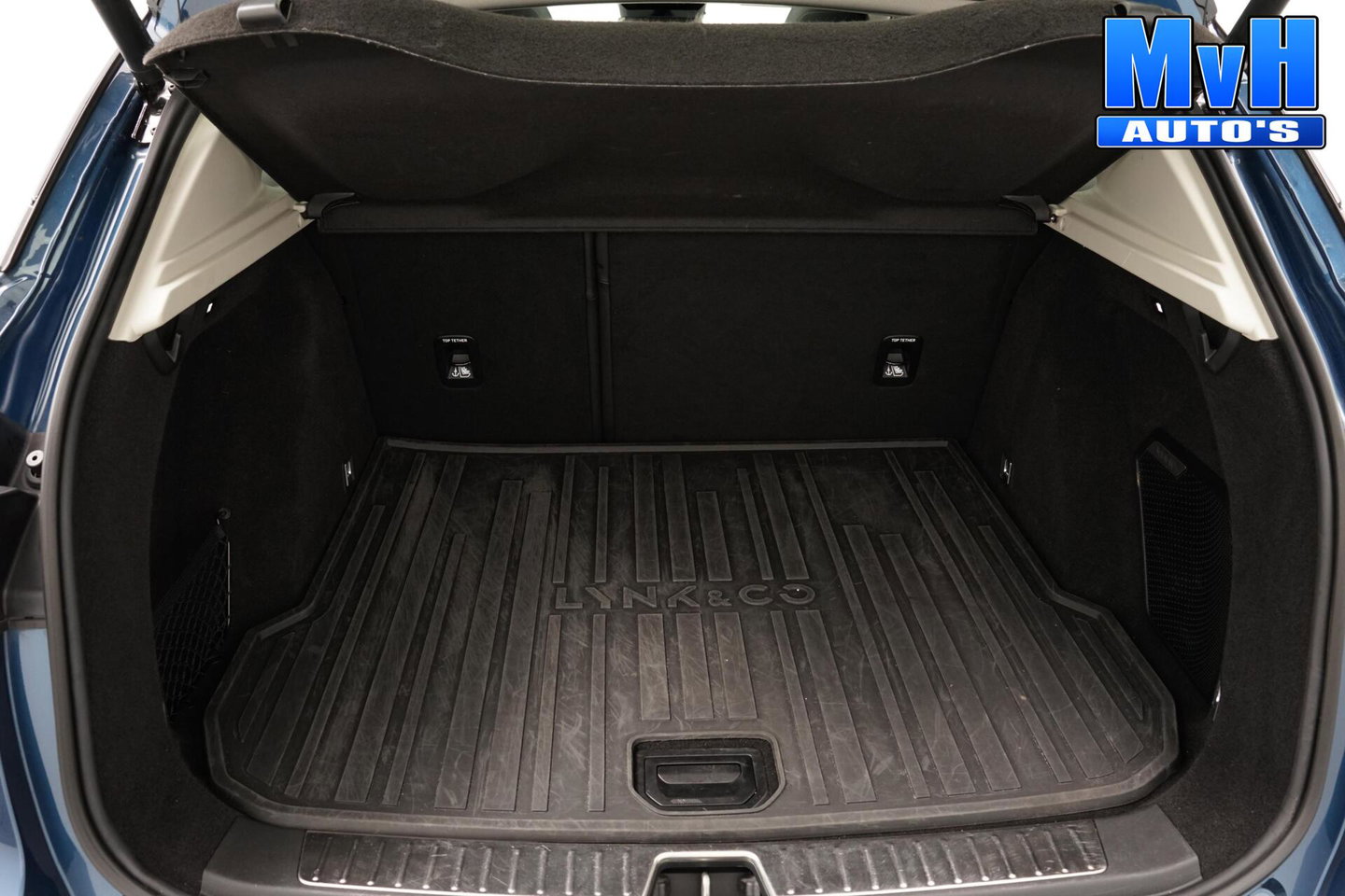 Lynk & Co 01 1.5 PHEV|FULL BLACK|LEER|360°|PANO|262PK|SOH97%