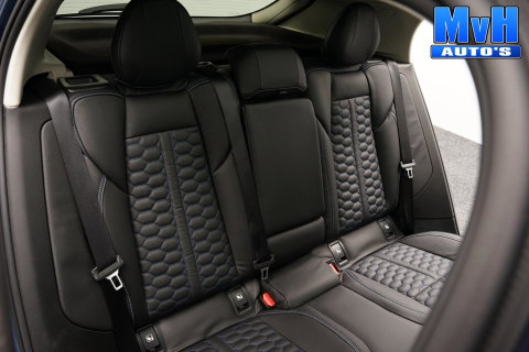 Lynk & Co 01 1.5 PHEV|FULL BLACK|LEER|360°|PANO|262PK|SOH97%