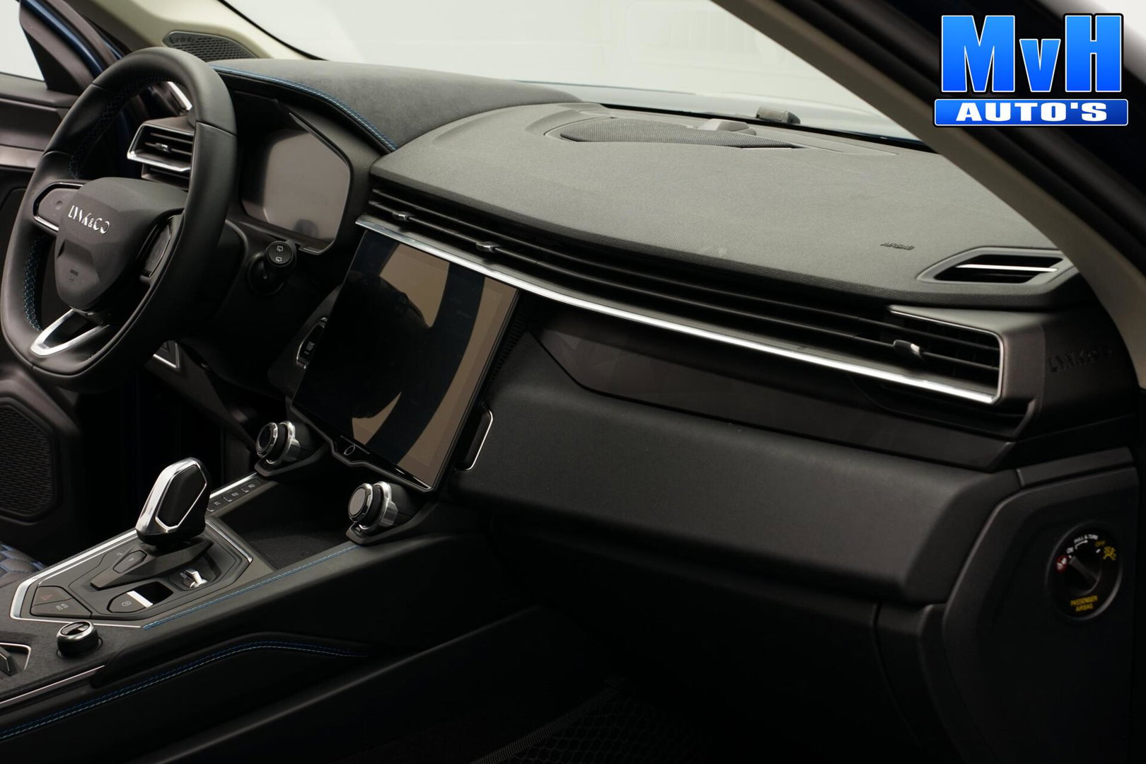 Lynk & Co 01 1.5 PHEV|FULL BLACK|LEER|360°|PANO|262PK|SOH97%