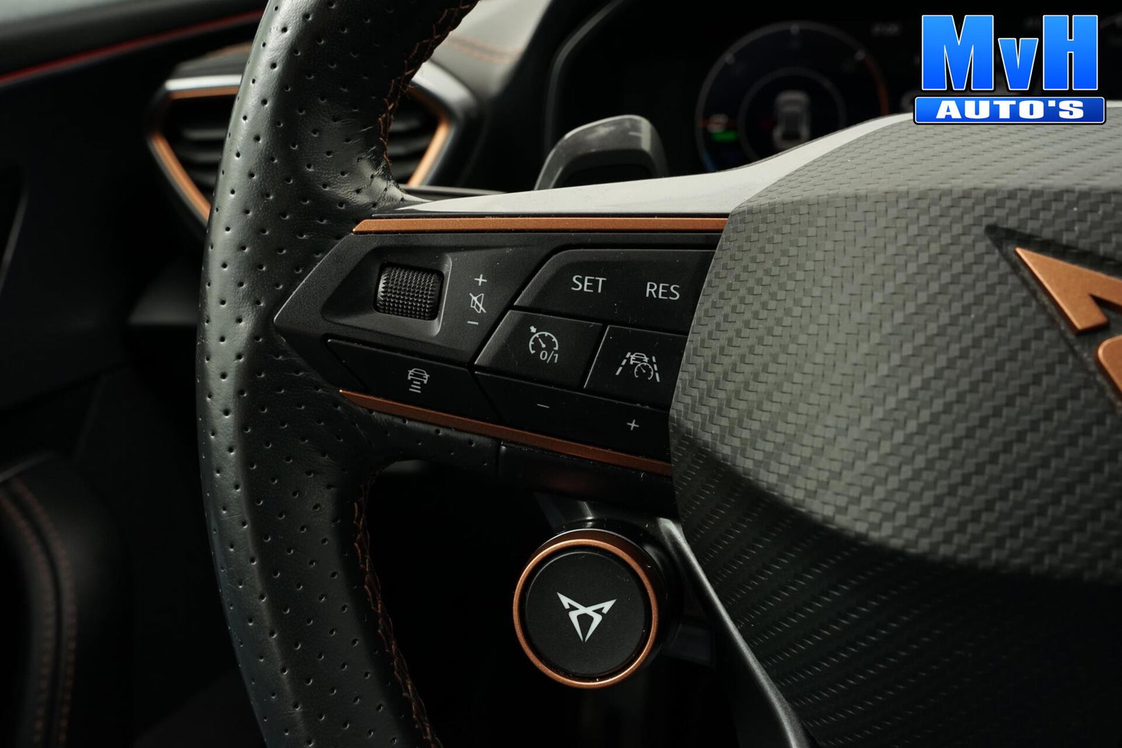CUPRA Formentor 1.4 PHEV VZ Performance|PANO|KUIPST|TREKH|SOH98%